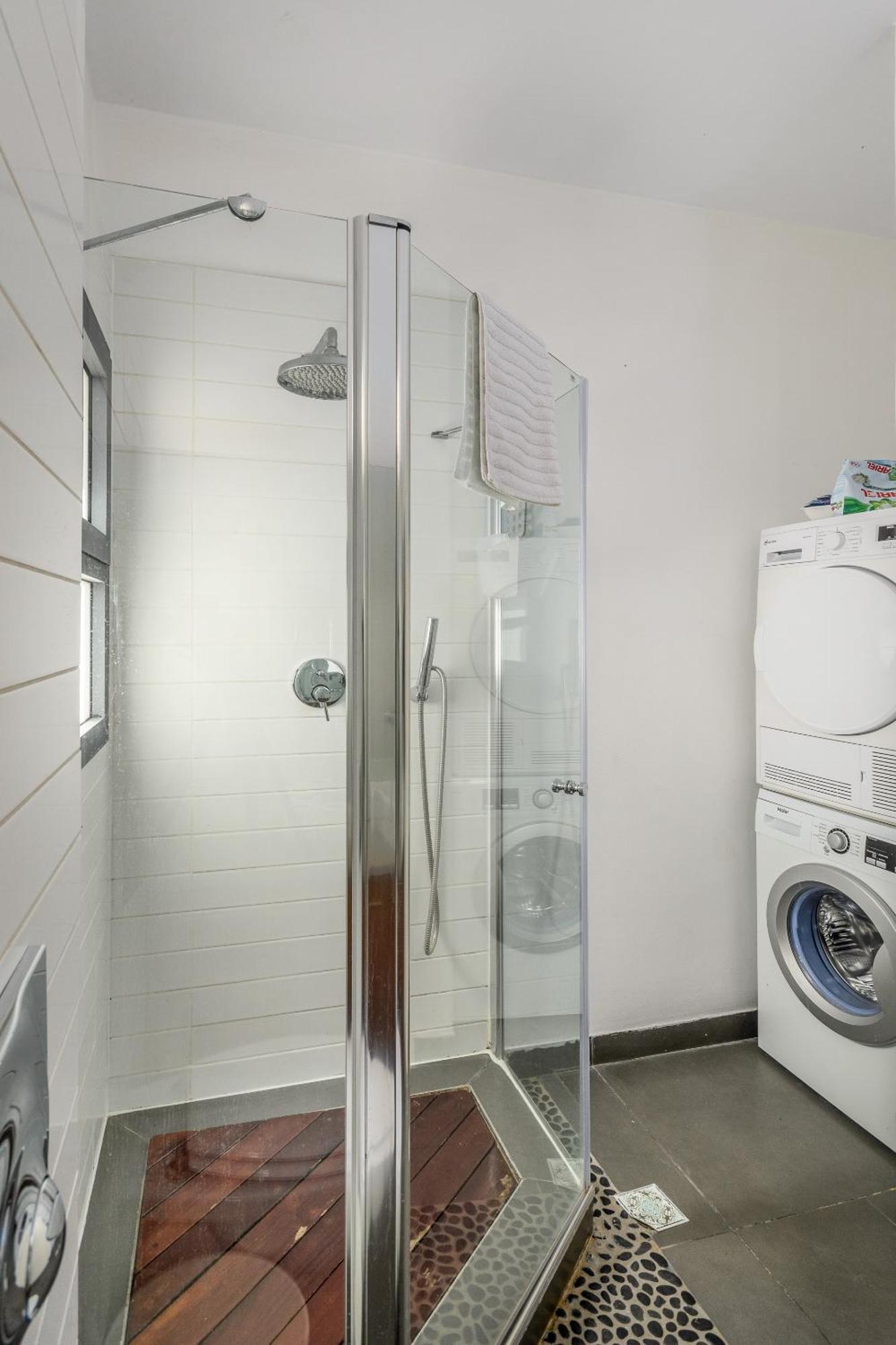 Modern & Sunny 1 Bdr W Balcony And Parking Apartment เทลอาวีฟ ภายนอก รูปภาพ