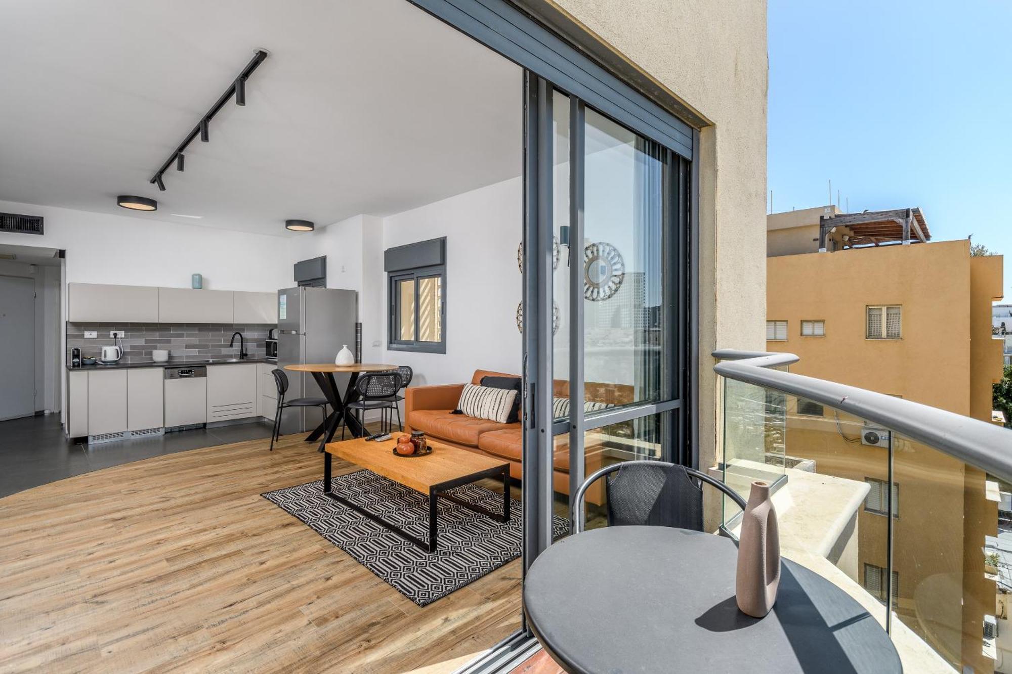 Modern & Sunny 1 Bdr W Balcony And Parking Apartment เทลอาวีฟ ภายนอก รูปภาพ